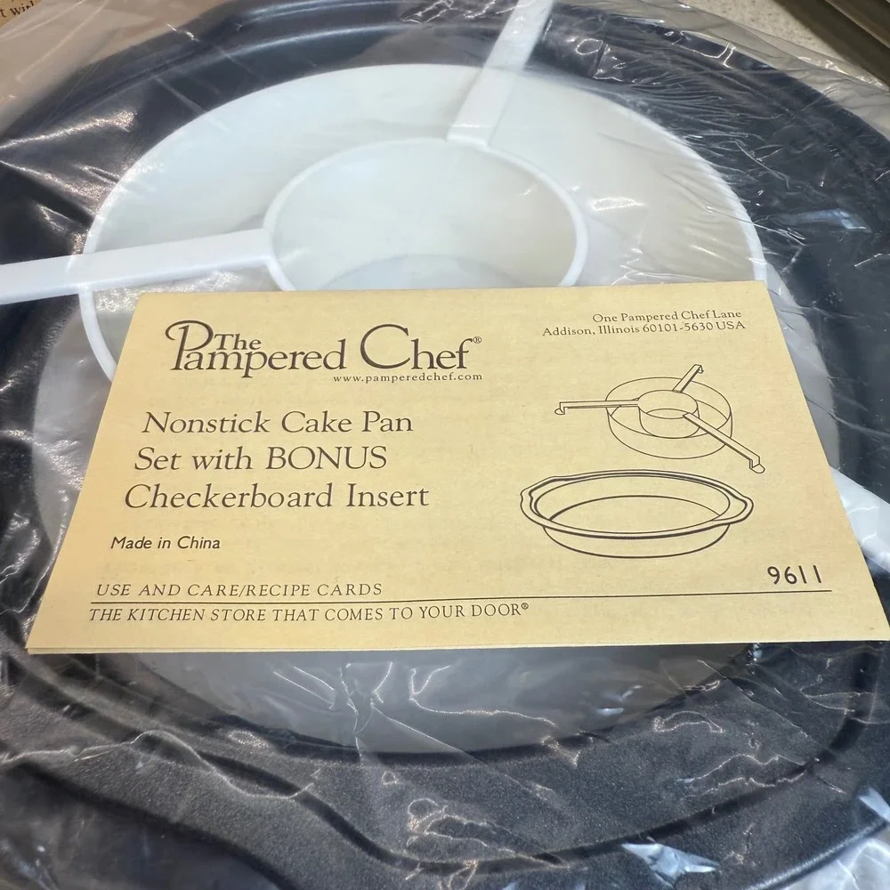 NEW The Pampered Chef Nonstick Cake Pan‎ Set (3) w/ Checkerboard Insert 9611 NIB